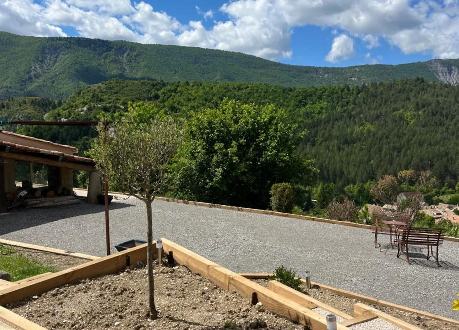 Les Ricoux Apartment Montfroc